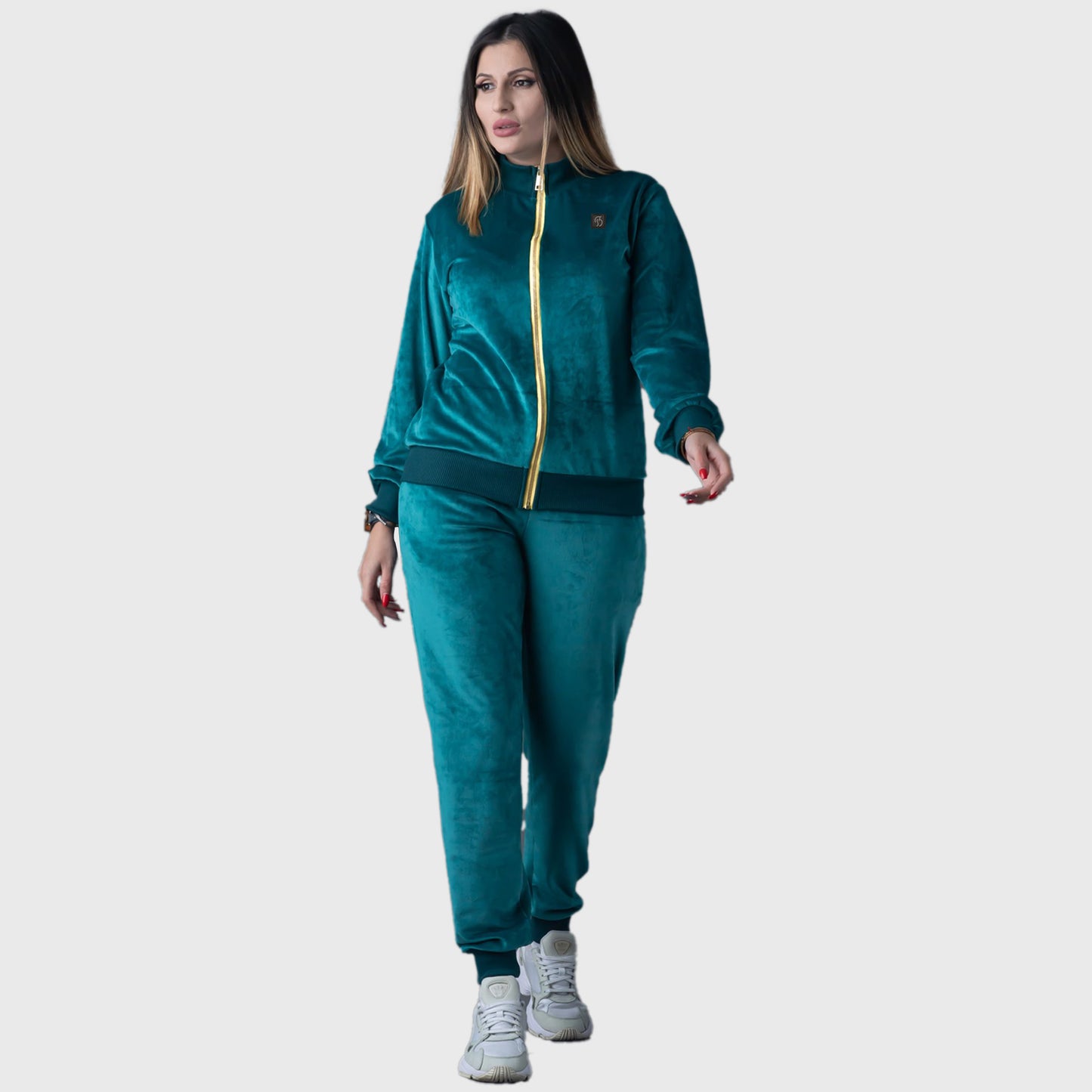 Women Ovale Velvet Tracksuit