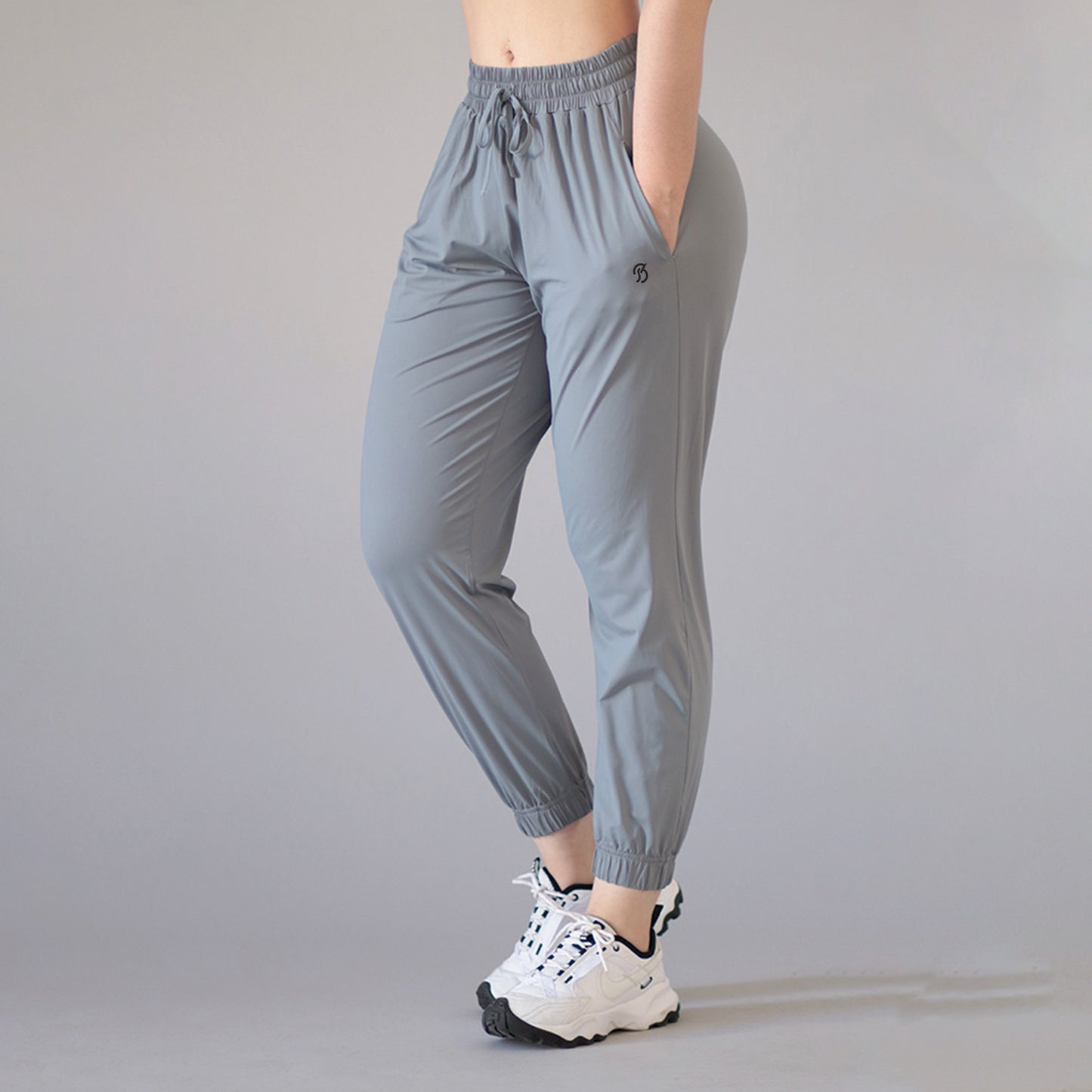 Women Chic Utility Pants - Grey