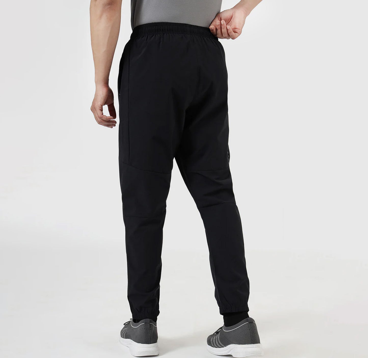 Essential Joggers Black