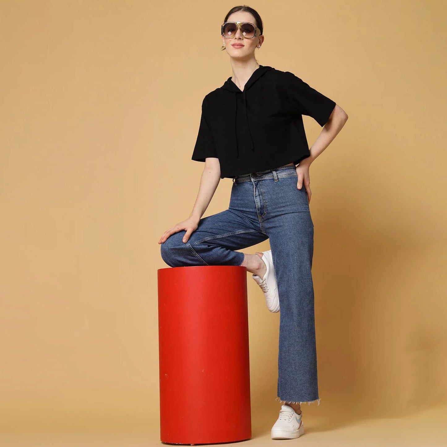 Stanxe GlowHood Crop(Black)